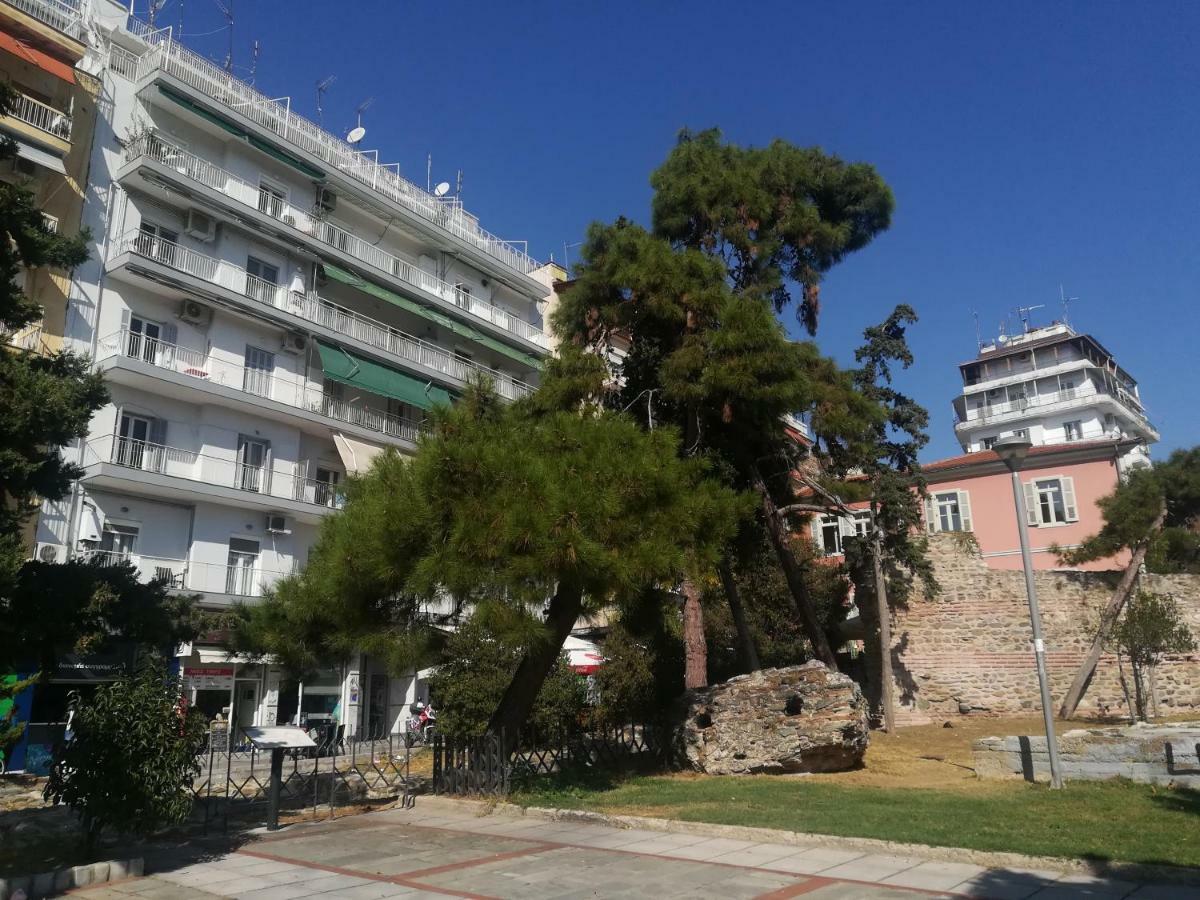 Smart Living Flat, Melenikou Apartment Tesalonika Bagian luar foto